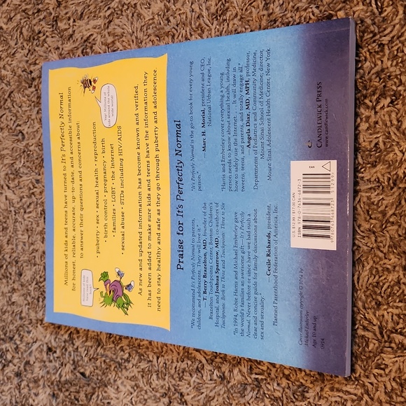 It's Perfectly Normal Paperback Book about Changing Bodies, Growing Up & Health - Picture 2 of 6